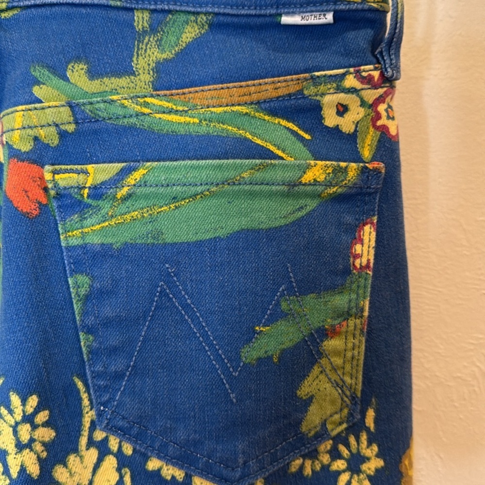 MOTHER Blue Floral Ankle Jeans - Picture 5 of 10